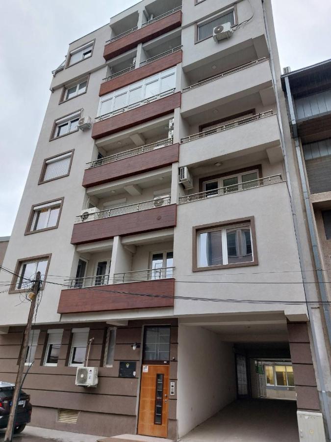 Cozy Apartment In The City Center 斯科普里 外观 照片